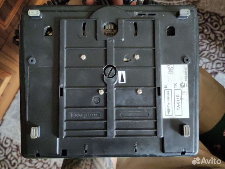 Старинный телефон