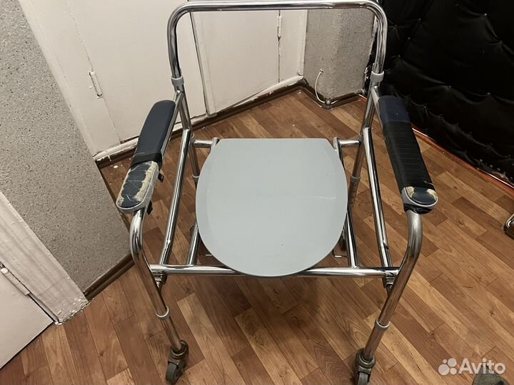 Стул туалет для инвалидов