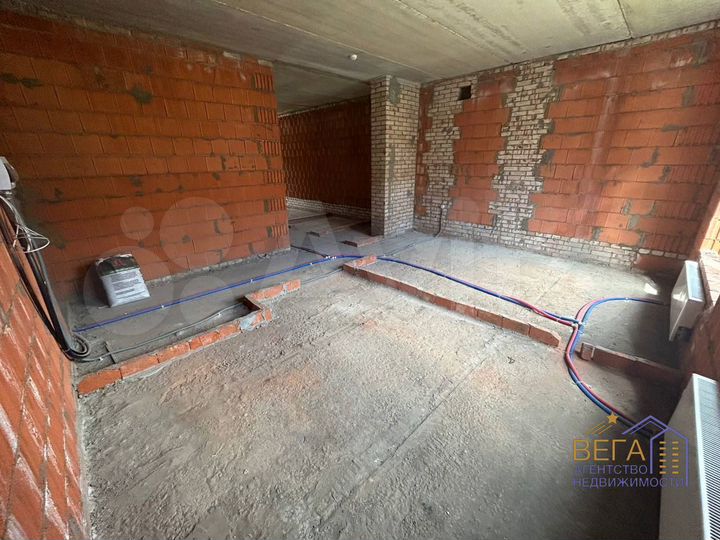 2-к. квартира, 50 м², 2/4 эт.