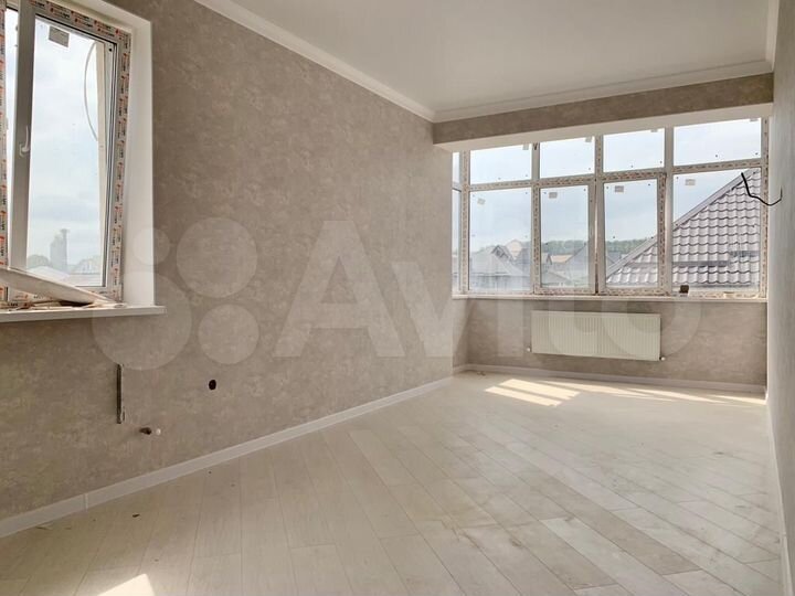 2-к. квартира, 80 м², 3/3 эт.