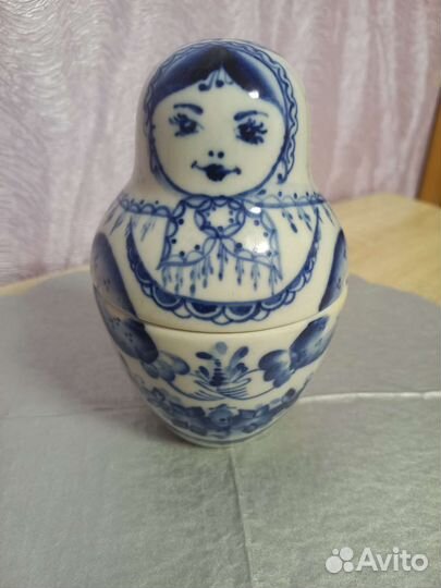 Фарфоровые шкатулочки Гжель