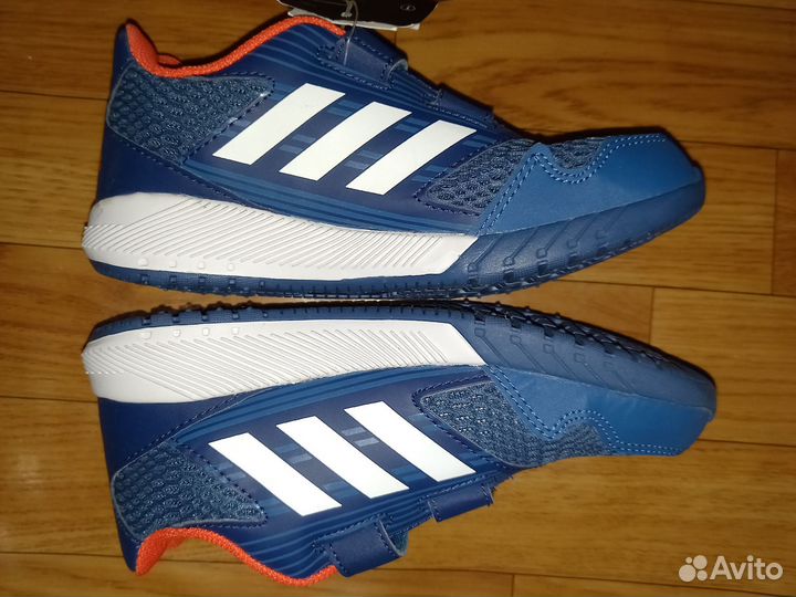 Кроссовки Adidas AltaRun