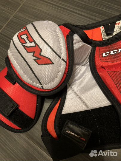 Нагрудник CCM