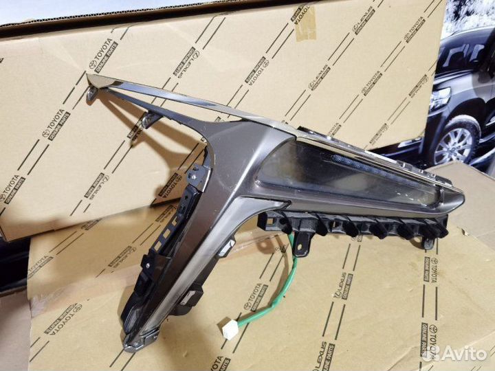 Фонарь левый Lexus Lc 500