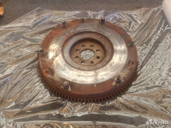 Маховик Nissan Primera P11 2.0