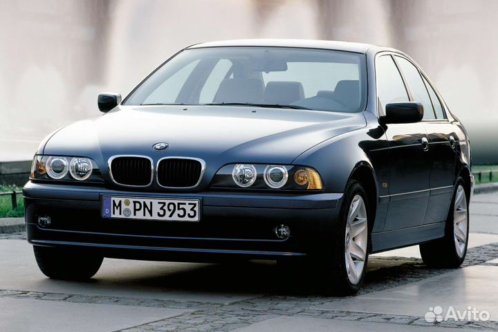 Bmw e39 Решетка радиатора (хром чёрная)