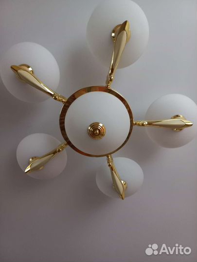 Люстра потолочная