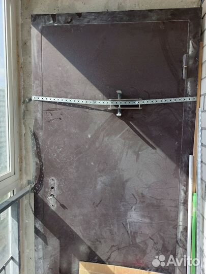 Дверь входная металлическая