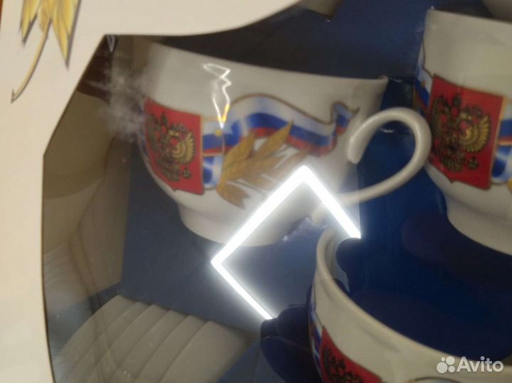 Сервиз в подарочной упаковке новый