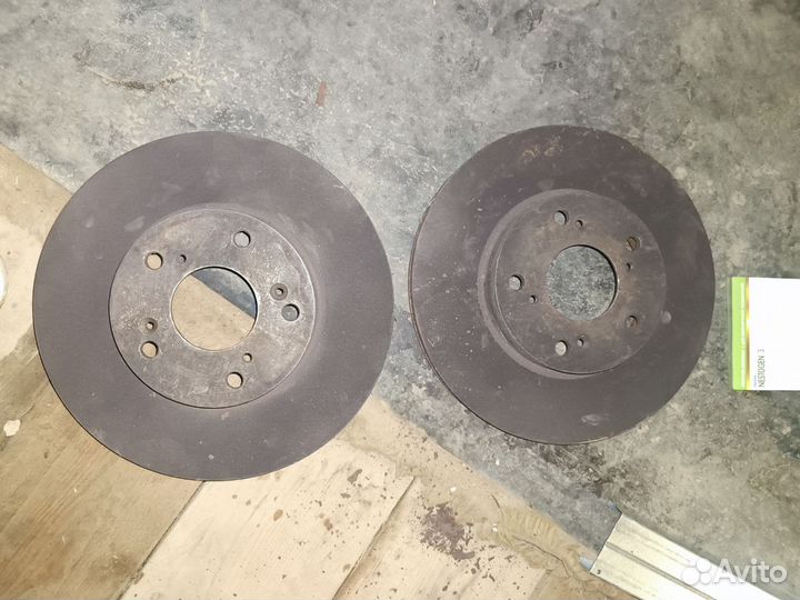 Тормозные диски Brembo передние 09.7932.14