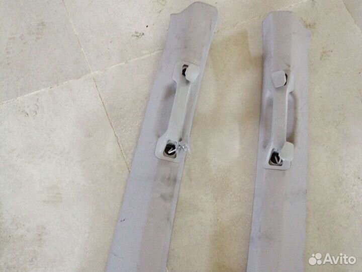 Накладка передних стоек на Volvo Xc 90