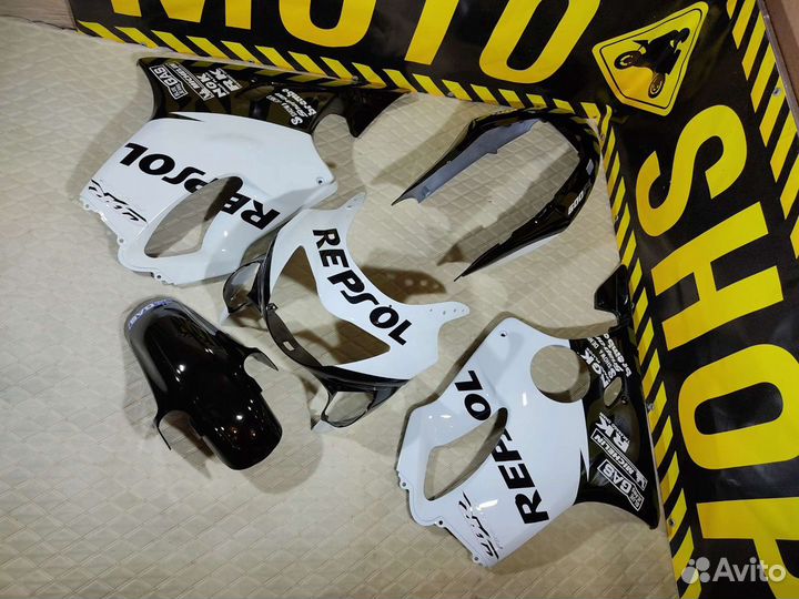 Пластик на Honda CBR F4 99-00