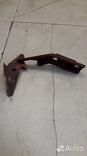 Петля капота левая LADA Priora