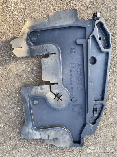 Дефлектор радиатора 9683816580 Citroen C3 A51 9683