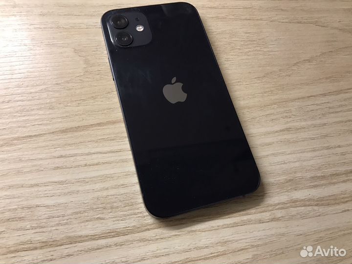 iPhone 12, 64 ГБ