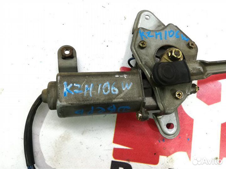 Мотор дворников задний Toyota Hiace KZH106W 1kzte