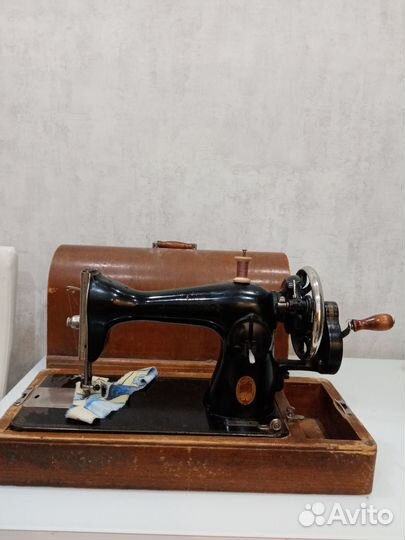 Швейная машинка пмз им. Калинина