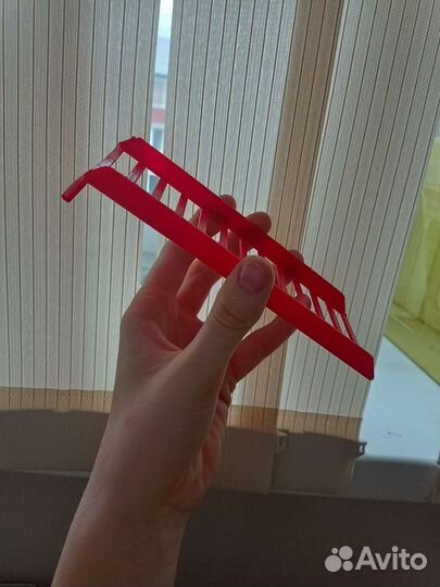 Колесо, лесенка, кормушка