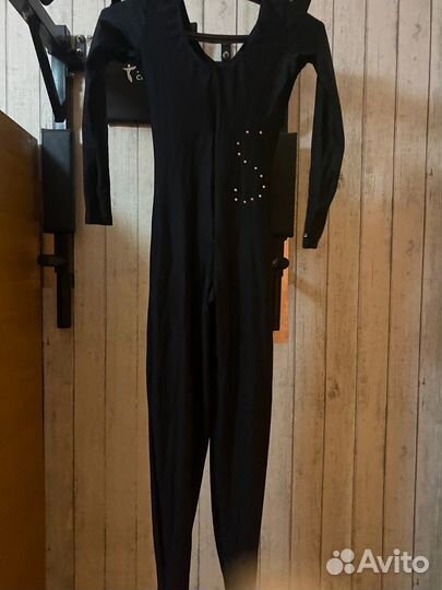 Одежда для гимнастики и акробатики