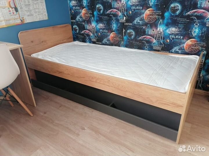 Кровать с выкатным местом