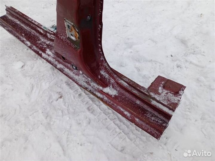 Порог со стойкой левый Renault Sandero 2009-2014