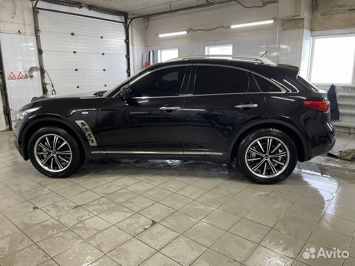 Infiniti FX37 3.7 AT, 2011, 195 000 км