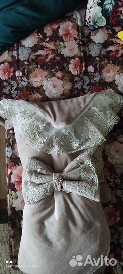 Одеяло с вышивкой на выписку