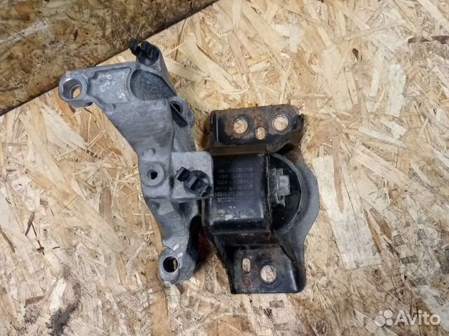 Опора двигателя Renault Logan 1 K4M