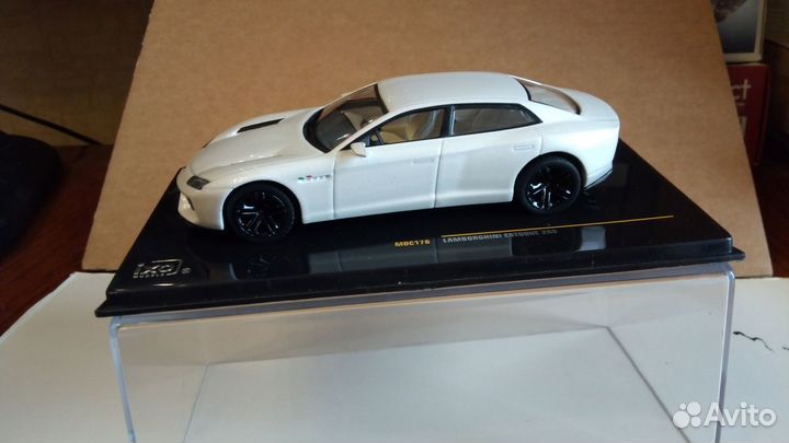 1:43 модели фирмы Ixo