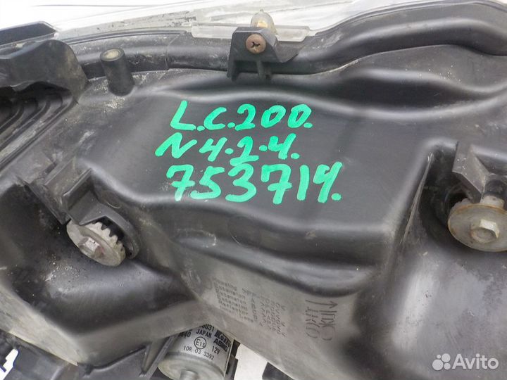 Б/У Б/У Фара левая Toyota Land Cruiser 200 Series