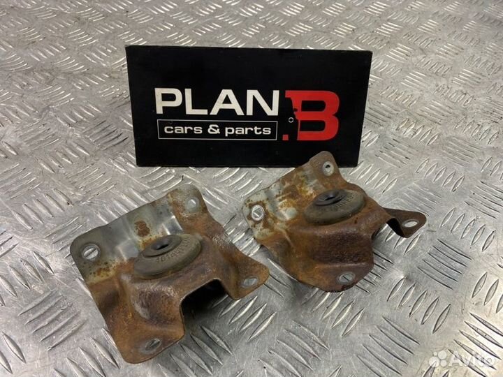 Кронштейн радиатора Subaru Outback BP EJ253