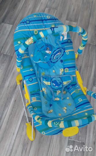 Шезлонг детский