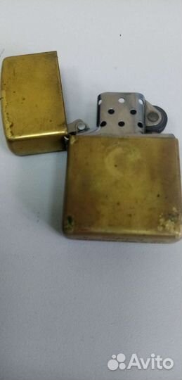 Зажигалка бензиновая zippo бу старая в чехле