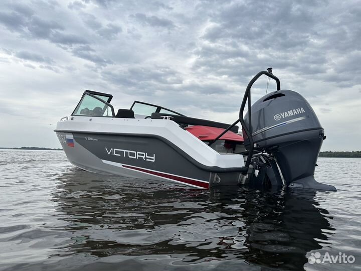 Вейкборд за катером