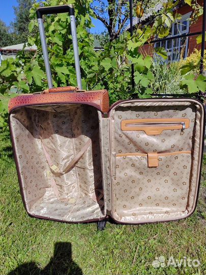 Impreza чемодан