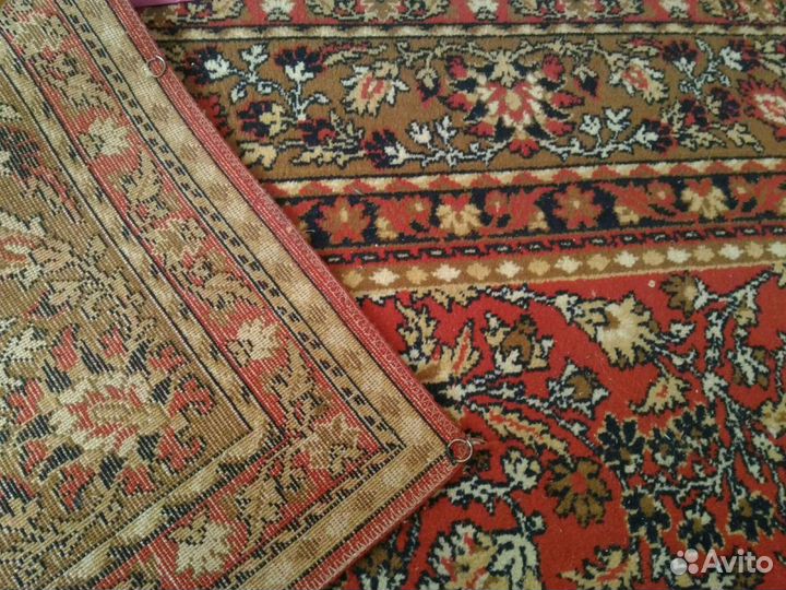 Ковер шерстяной