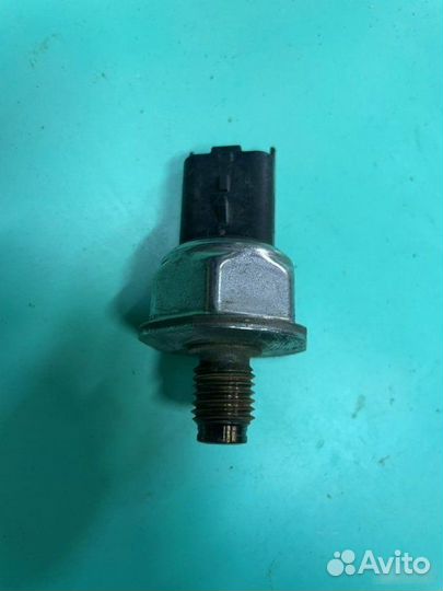 Рампа делфи санг енг рекстон 2 дизель. Датчик рампы кайрон. Ssangyong kyron датчик рампы delphi. Рампа топливная санг енг кайрон бензин. Датчик давления топлива кайрон дизель 2.