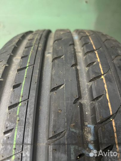 Toyo Proxes T1 Sport 235/55 R17 99Y