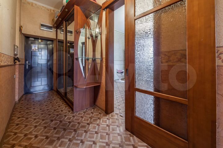 2-к. квартира, 50 м², 2/3 эт.