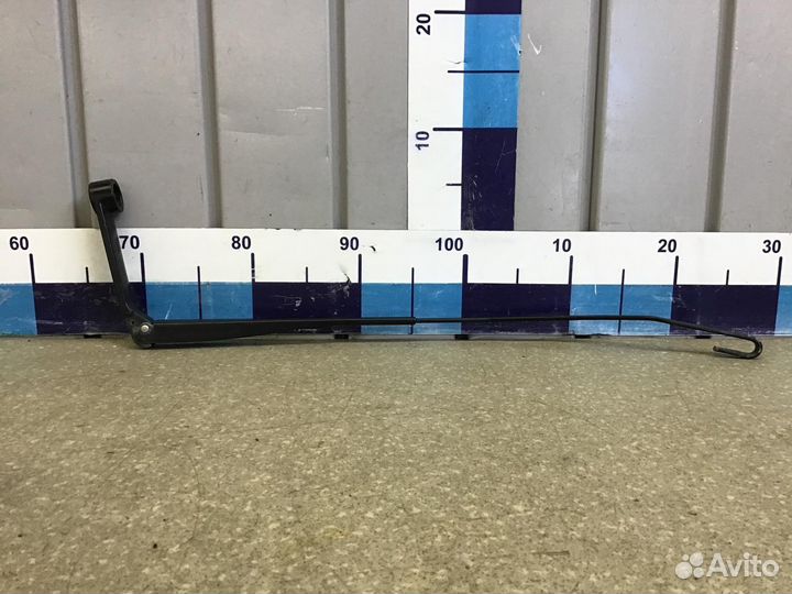 Поводок стеклоочистителя передний правый Datsun On