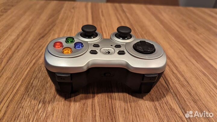 Беспроводной Геймпад logitech f710