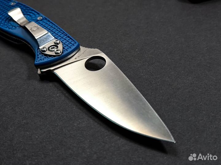 Нож Spyderco Tenacious Lightweight C122