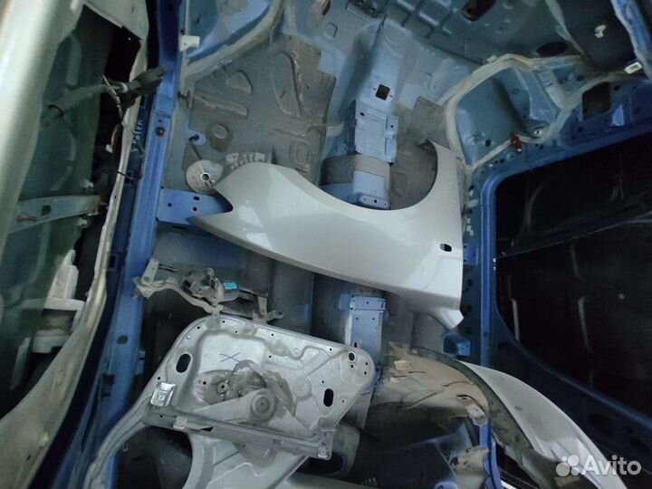 Крыло mazda 3 BK седан Мазда 3