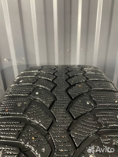 Bridgestone Blizzak Spike-01 205/55 R16 91T