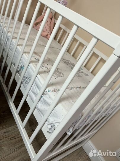 Кроватка для новорожденных