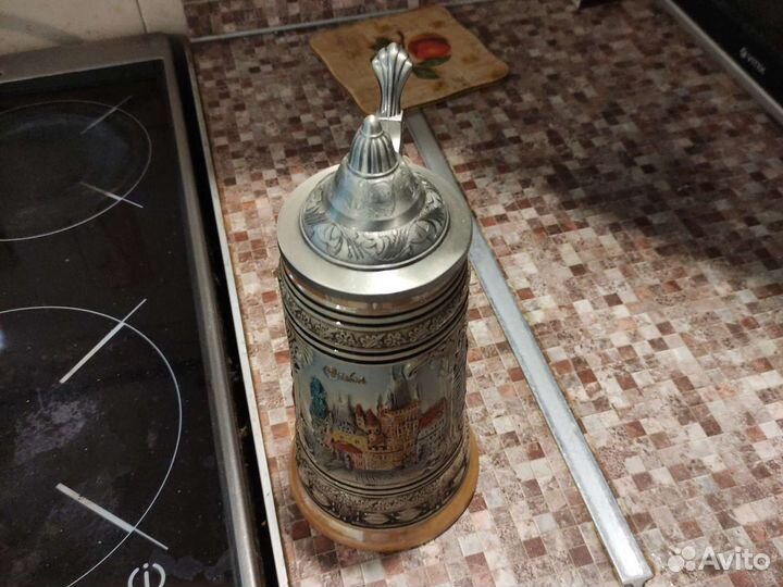 Пивная кружка с крышкой