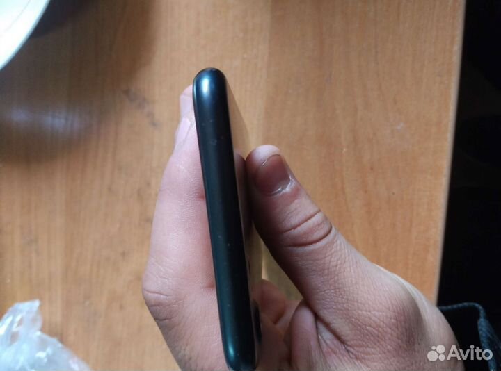 Телефон iPhone 7 128gb