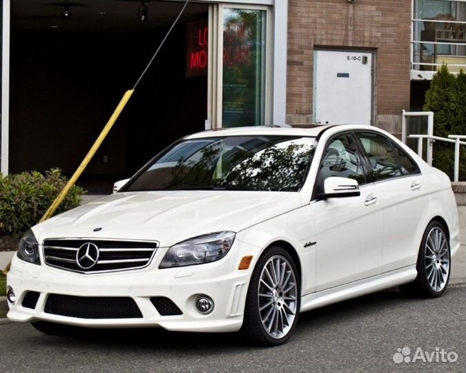 Новые стекла фар Mercedes C-class