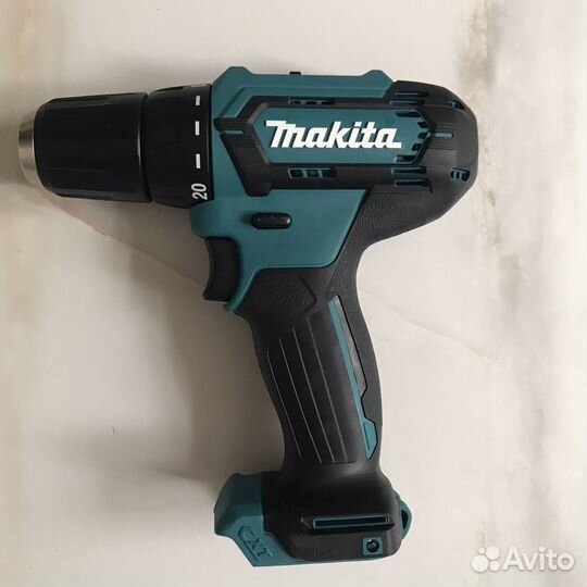 Аккумуляторный шуруповёрт Makita CXT 12V DF333Dz