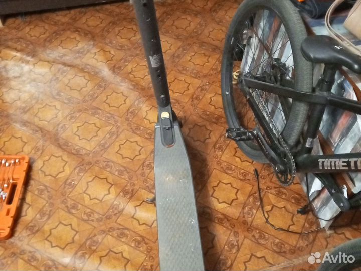 Электросамокат ninebot kickscooter es2